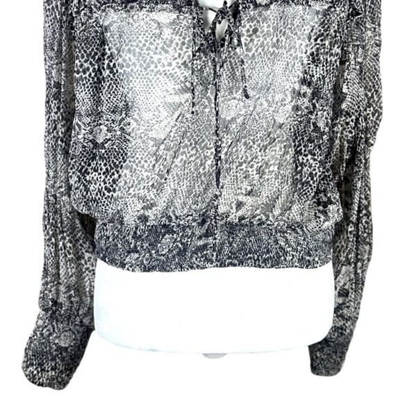 Free People Roma Long Sheer Ruffle Sleeve Bohemian Top Size Medium 📦 - Picture 12 of 13